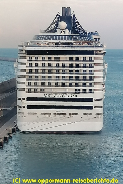 Schiffsfoto des Kreuzfahrtschiffes MSC Fantasia
